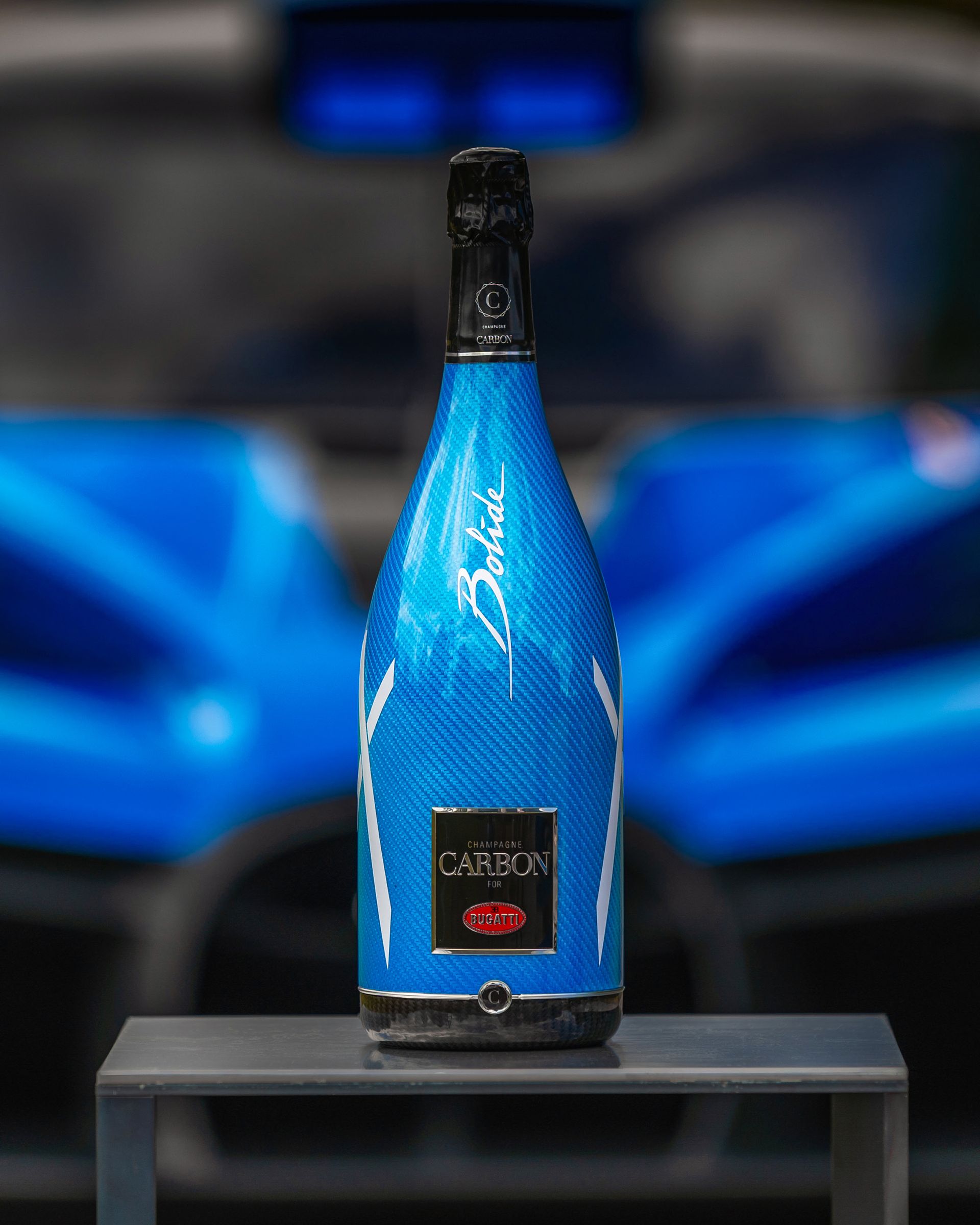 シャンパン ブガッティBugatti Champagne Carbon カーボン Bugatti Reveals ƎB.03 Edition with Champagne Carbon, Inspired by